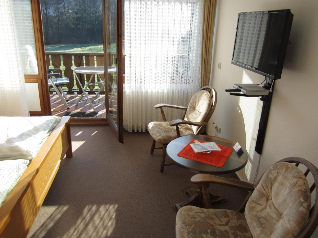 Pension-Gästehaus Waldhof room 6